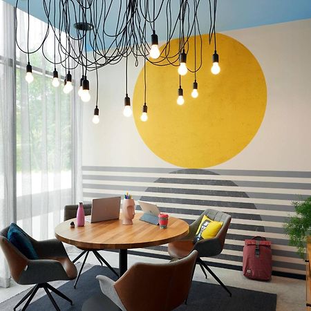 Hotel Moxy Sophia Antipolis Biot Zewnętrze zdjęcie