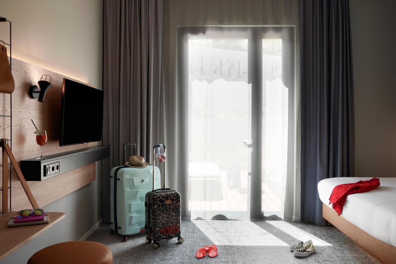 Hotel Moxy Sophia Antipolis Biot Zewnętrze zdjęcie