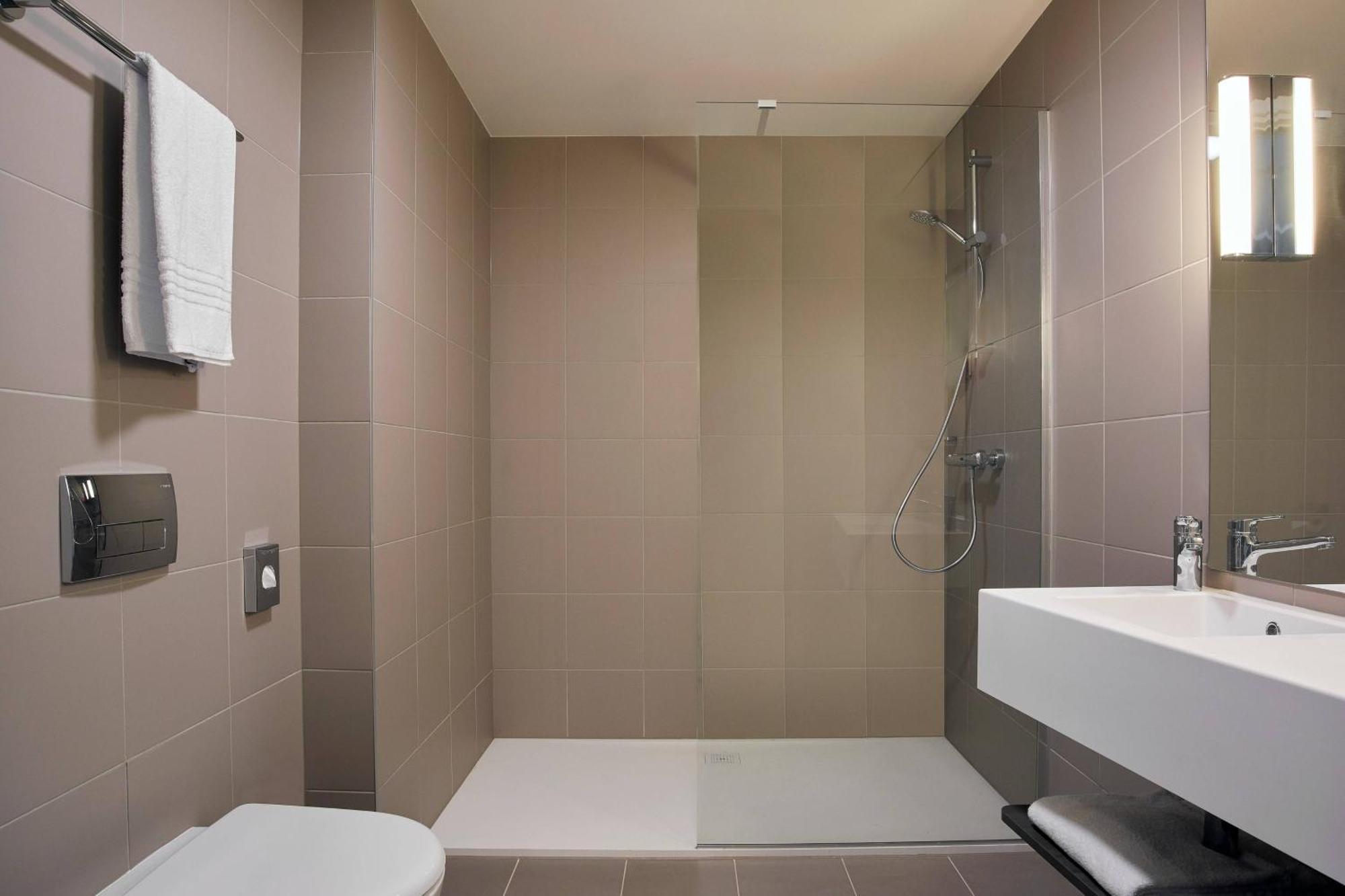 Hotel Moxy Sophia Antipolis Biot Zewnętrze zdjęcie